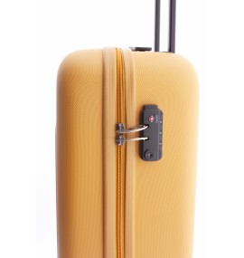 Každý kvalitní kufru je již dnes opatřen zipem s uzavírání TSA zámkem